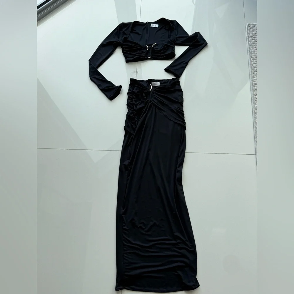 Black Oh Polly skirt set with gold detail - Picture 1 of 6